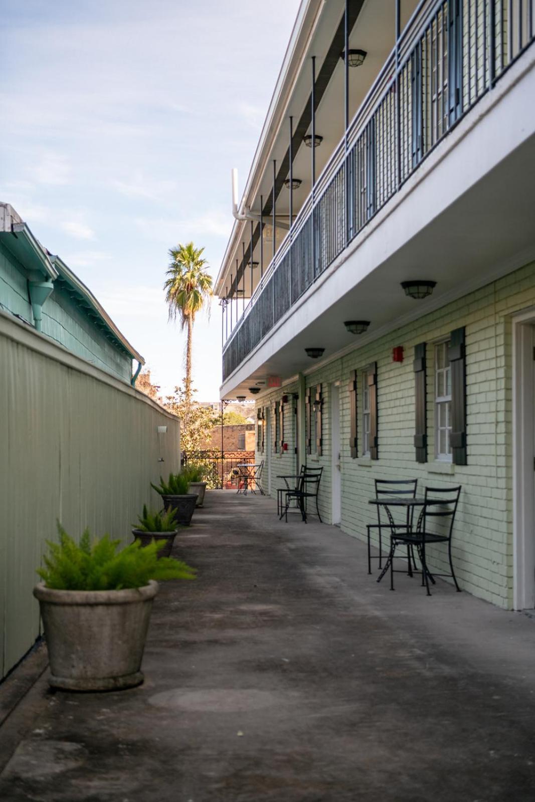 French Quarter Suites Hotel Nova Orleães Exterior foto