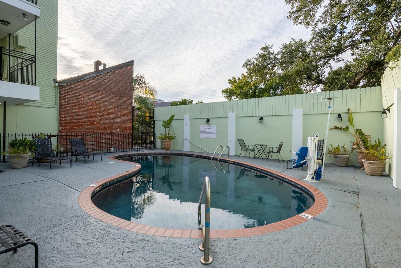 French Quarter Suites Hotel Nova Orleães Exterior foto